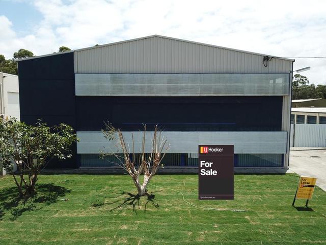 10 Dee Crescent (Warehouse / Office), NSW 2428