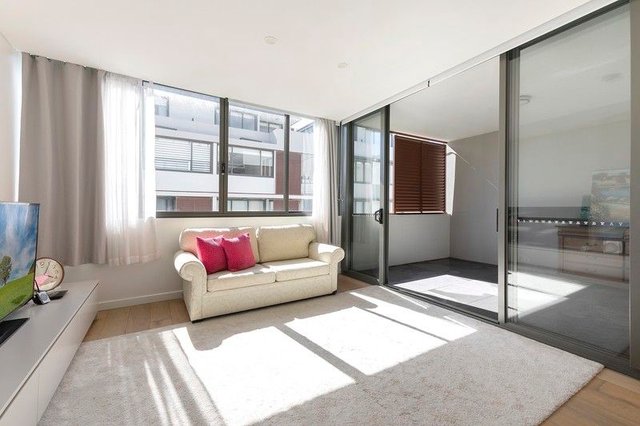 216/126B Killeaton Street, NSW 2075