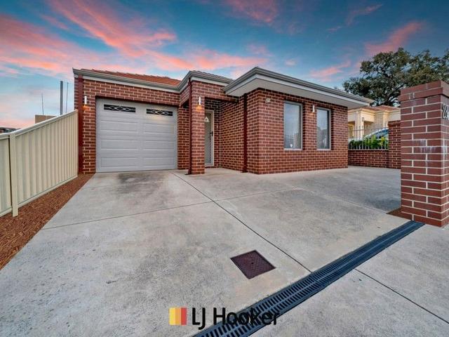 28A Finchley Cr, WA 6061