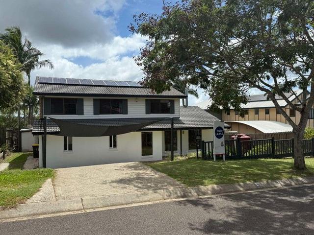 10 Brochet Street, QLD 4122