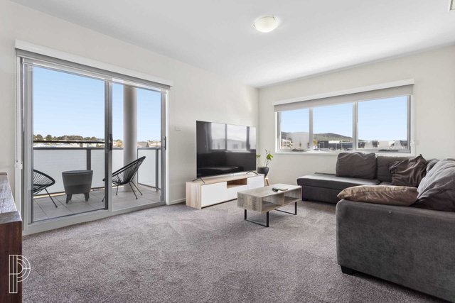 96/2 Peter Cullen Way, ACT 2611