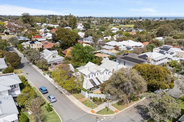 16 Swansea Street, WA 6010