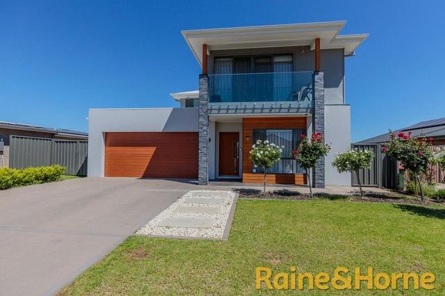 6 Scope Circuit, NSW 2830