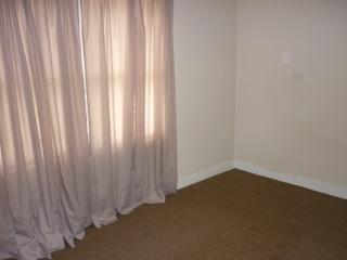 Lounge Room (2014-09-19)