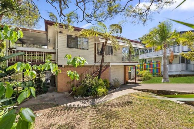 21 Pinnata  Court, QLD 4053