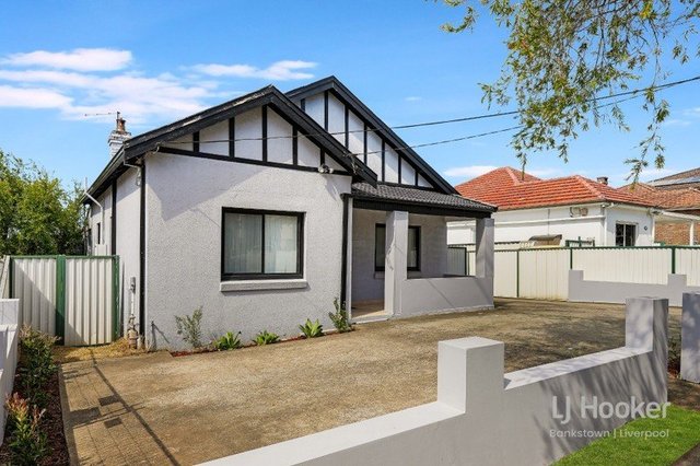 83 Acacia Avenue, NSW 2196