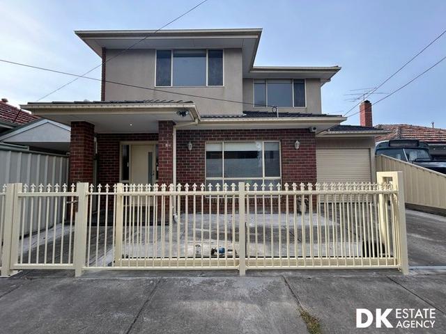 2/16 Yewers St, VIC 3020
