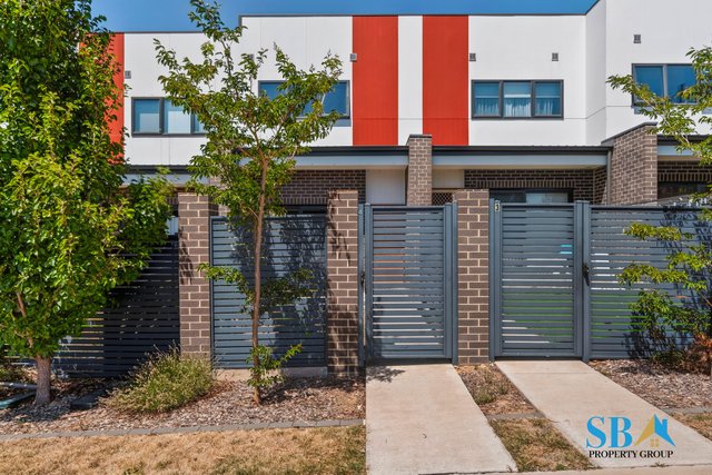 4/2 Trevor Gibson Way, ACT 2913