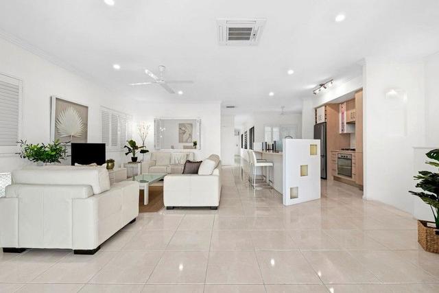 203 Esplanade, QLD 4870