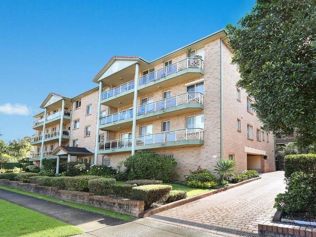 4/2 Selmon Street, NSW 2219