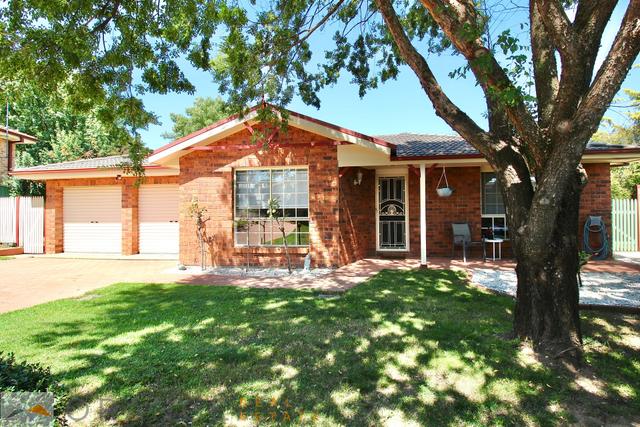 11 Cianfrano Place, NSW 2800