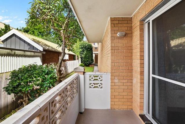 2/43 Oaks Avenue, NSW 2099