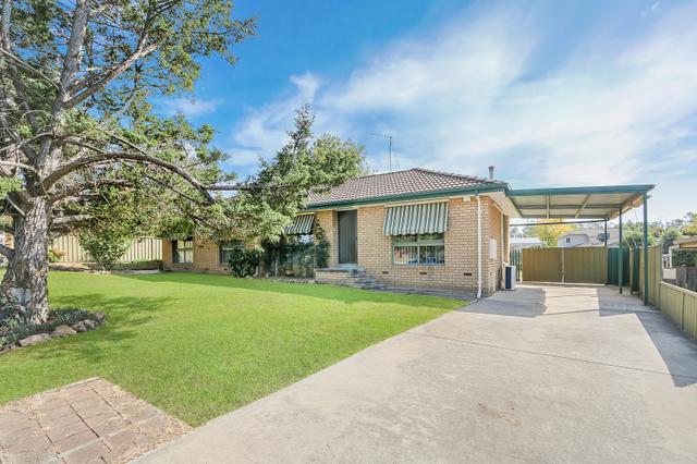 13 Lindisfarne Court, NSW 2640