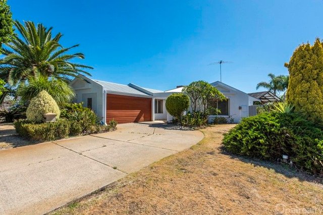 12 The Avenue, WA 6169