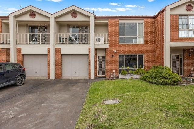 22/12 Grant Close, VIC 3806