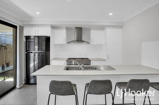 7 Dolostone Street, QLD 4207