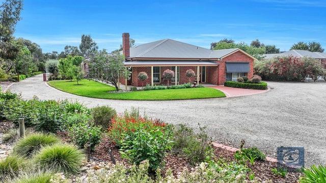 63 Schoeffel Drive, VIC 3564