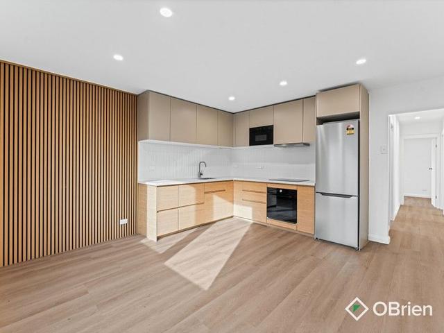14 Poplar Street, VIC 3200