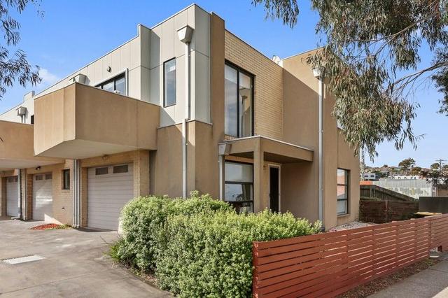 2/2 McCracken Avenue, VIC 3044