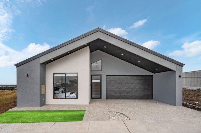 42 Celestial Way, VIC 3059