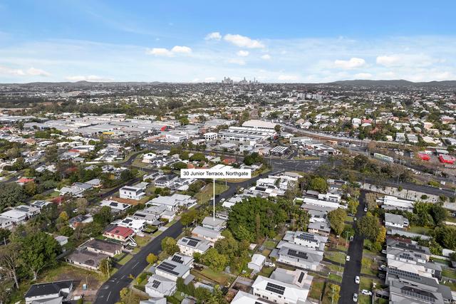 30 Junior Terrace, QLD 4013