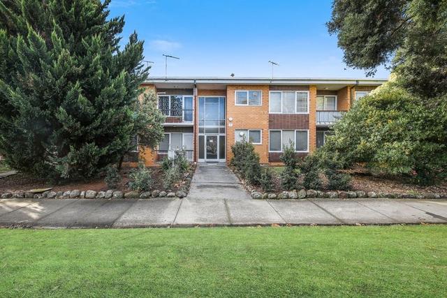 2/1 Rosstown Road, VIC 3163