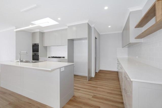 52 Rodeo Drive, NSW 2640
