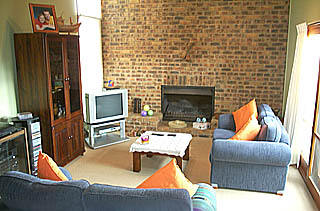 Lounge (2004-06-09)