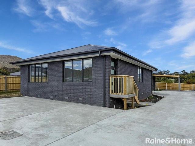 2/82 Benjamin Terrace, TAS 7140