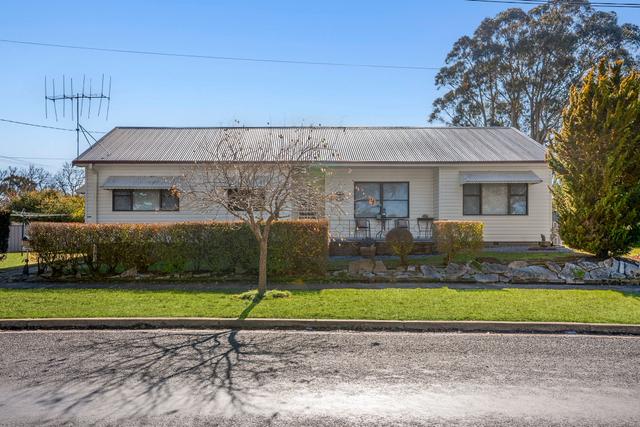 12 Crown Street, NSW 2583