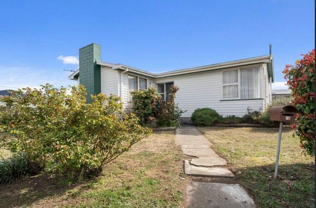 10 Warner Avenue, TAS 7140