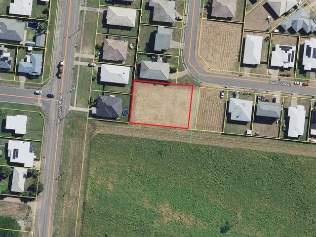 15-17 Baker Street, QLD 4805