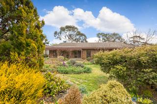 Garden to front of home