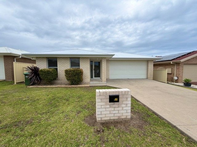 19 Albatross Way, NSW 2430