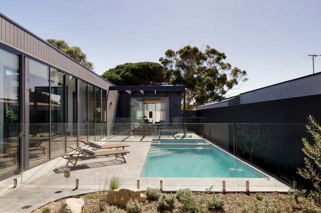 7 Holyrood Avenue, VIC 3943