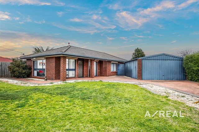 4 Stevenage Crescent, VIC 3023