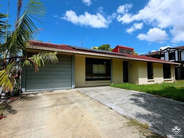 8 Monak Street, QLD 4113