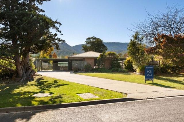 17 Service Street, VIC 3740