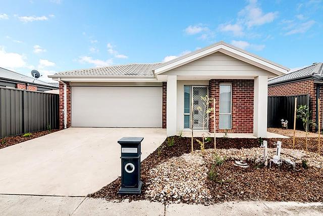 9 Baranello Crescent, VIC 3977