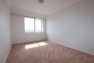 Bedroom 2 (2011-08-30)