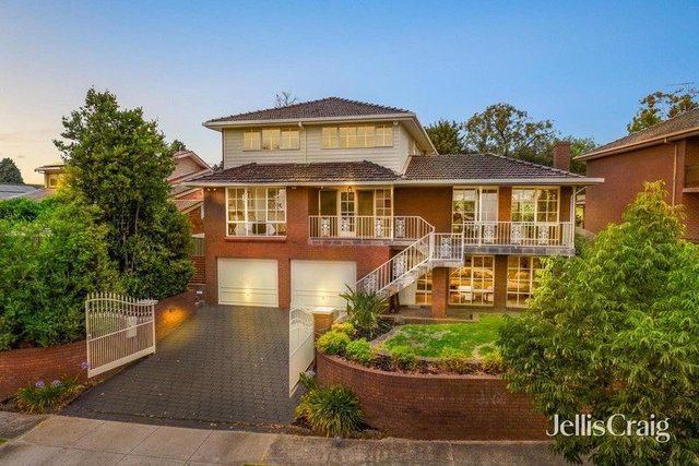 10 Fernlea Crescent, VIC 3109