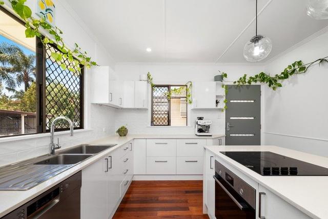 1 Mayflower Street, QLD 4034