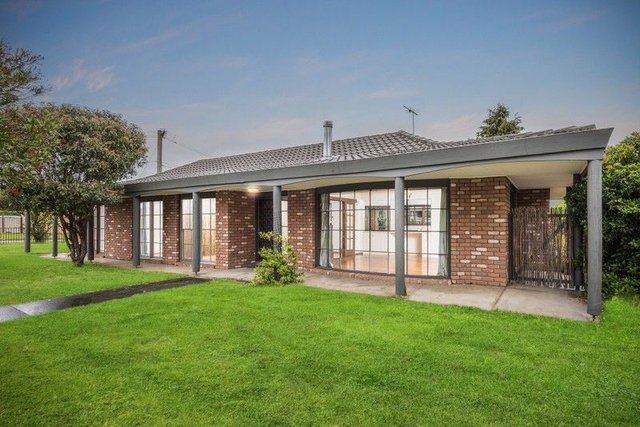 10 Woodfern Court, VIC 3216