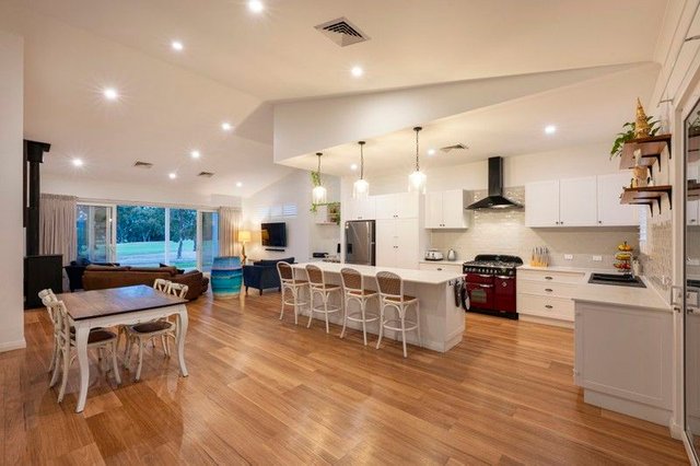 16 Somerset Road, WA 6281