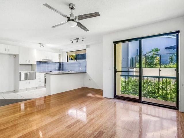 6/14 First Avenue, QLD 4218