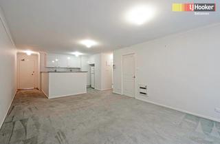 Living/Lounge (2011-03-08)