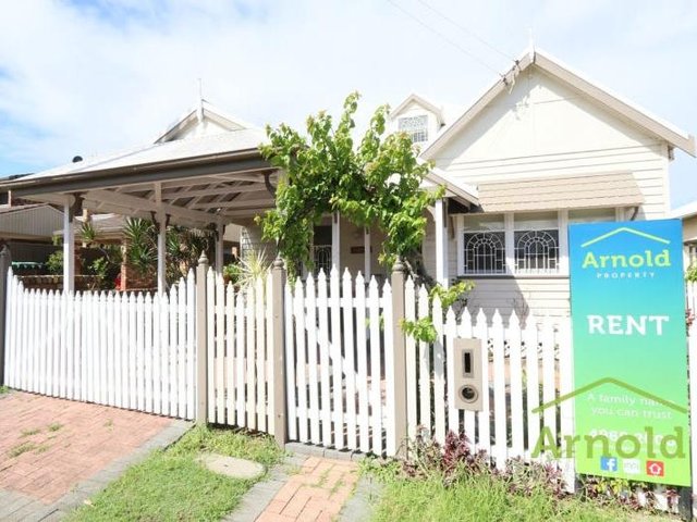 7 Section Street, NSW 2304