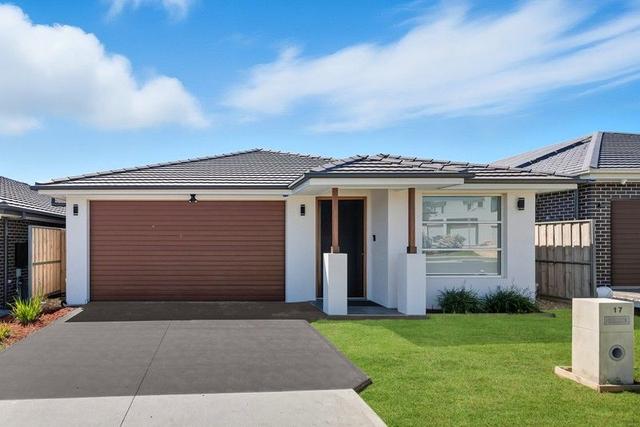 17 Corella Avenue, NSW 2570