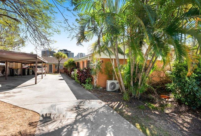 1/19 Leamington Street, QLD 4102