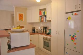 Kitchen (2010-12-01)
